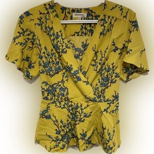 Monteau - Yellow Top